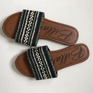 Billabong Tribal Sandels-Never been worn-Size 6